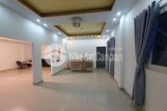 Cho thuê mặt bằng góc 2 mặt tiền đường lê hồng phong p.4