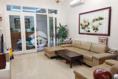 Nhà riêng, ngõ thông, nội thất rất đẹp phố tôn đức thắng, đống đa. 0911554873.