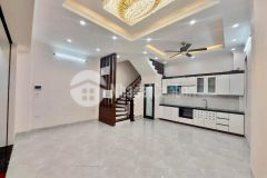 Bán mỗ lao 45m2 x 5 tầng mặt tiền 4,2m nhà mới lô góc sát oto nhỉnh 5 tỷ.