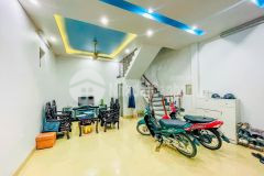 Bán gấp nhà bắc từ liêm cực hiếm,42m2 x 5 tầng x mặt tiền 5,4m2,chỉ 4,3 tỷ