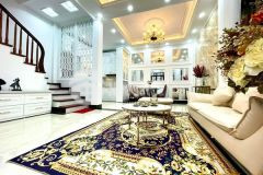 Chỉ 20m ra mặt đường giải phóng 50m2 5 tầng mặt tiền 4m chỉ 5.xx