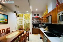 Chuyển chung cư bán gấp nhà riêng cẩm văn đống đa 41m x 3t, mt 6m 3 thoáng chỉ 3.35 tỷ.