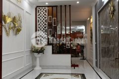 Bán nhà hoàng quốc việt 45m2 x 6t. giá chỉ 6.65 tỷ. khu phân lô, gần oto, ô chờ thang máy.