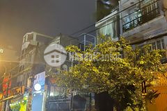 Mt kd đỉnh phú nhuận,hồng hà 80m2,giá 21.9 tỷ