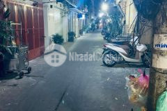 Bán nhà võ văn tần q3 ngang gần 4m,dtsd 46m, hẻm 3 gác sát hẻm xe hơi, chỉ hơn 3 tỷ