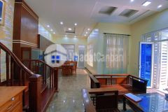 Hot bán nhà phố duy tân, 100m2,, mt 7m, kinh doanh, ô tô tránh,vỉa hè đá bóng