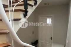 Tâm lõi ba đình nhà đẹp 5 tầng dân tự xây ở ngay vài bước chân ra phố