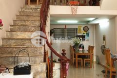 Cần bán nhà bồ đề, dt40m, 4 tầng, giá nhỉnh 3tỷ.