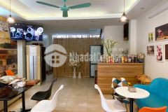 Siêu phẩm cầu giấy, kinh doanh siêu hot, ô tô tránh,vỉa hè rộng, 130m, mt 8m.