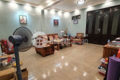 Bán nhà 52m2, 4 tầng, ô tô, nhà đẹp, cạnh hồ, nhỉnh 4 tỷ. phố khương hạ,thanh xuân.