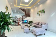 Ban nha kiêt pham như xương, liên chiêu, 2 tâng, 70m2, 2.65 ty