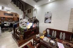 Tôi bán nhà trích sài 55m2x5 tầng ô tô qua cửa lô góc hai thoáng, kinh doanh ở sướng giá 6.5 tỷ