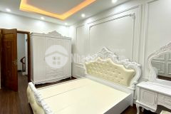 Chính chủ bán nhà cạnh viện nhi tw, ô tô đỗ cửa, 40m2, giá 5.6 tỷ. lh 0336.23.6006
