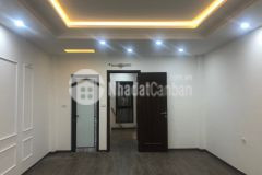 Bán nhà phân lô hoàng quốc việt cầu giấy, oto, kinh doanh dt 65m25t giá 12.2 tỷ.