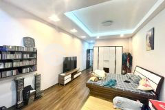 Bán nhà hào nam 67m24t. ngõ thông, oto tránh 7.7 tỷ