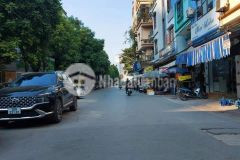 Thị trường đang sôi sục với căn nhà giá tốt 5 tầng tại phố lụa, hà đông lh 0589999963