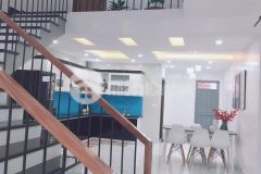 Bán nhà khu vực hồng tiến, long biên để chuyển sang nước ngoài sinh sống.