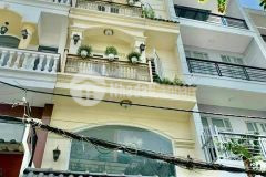 Bán nhà mặt tiền tô ký vị trí đẹp kinh doanh cực tốt, 5x15m,10 tỷ 0786596365.