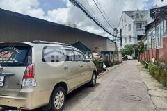 Nhà 3 phòng ngủ toilet riêng có sân đậu xe hơi giữa trung tâm p2 chỉ 8.x tỷ