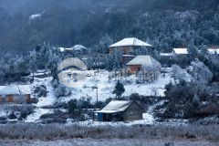 Đất view thung lũng, ruộng bậc thang, suối chảy tại y tý