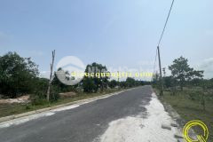 Khổ biệt thự ngay sau lưng trường thpt hải lăng 1xxx,lh 0914004234