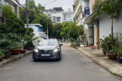 Hẻm 9m đẹp thẳng tấp vĩa hè rộng tiện kinh doanh view công viên.
