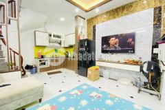 Bán gấp nhà đường mỹ đình, nở hậu, kinh doanh, ôtô, 62m2, giá 5.2 tỷ.