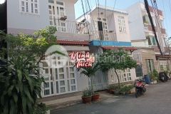 Bán 2 căn nhà 1t 1l và 8 phòng trọ, dt 200m2 thổ cư, giá 12,8 tỷ