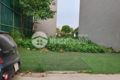 Cực hiếm. bán đất nguyễn hoàng tôn. 99m2, mt 3.5m. kinh doanh, ô tô vào nhà.nhỉnh 100trm2.