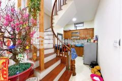 Nhà phố bạch mai chỉ nhỉnh 3.5 tỷ 45m2 mt 4m 5 tầng 30m ra ô tô.