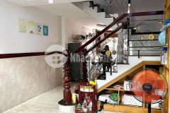 Bán nhà mua nhà to hơn 4 tầng phan văn trị 4.x tỉ