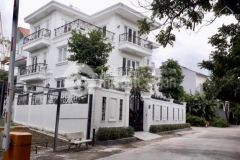 Mt trần ngọc diện p. thảo điền, q2. dt 23mx59m, cn 1345m2. giá 450 tỷ tl.