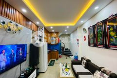 Bán nhà khương trung 52m 5 tầng mt6m giá 6 tỷ lh em vân 0778466159