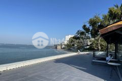 Bán gấp căn biệt thự siêu đẹp nằm cạnh bờ biển trần phú