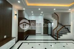 Bán gấp chcc 130 đốc ngữ ba đình 120m2 giá 3.4 tỷ, 3 ngủ 2 vs.