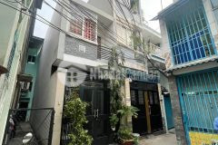 Sát mặt tiền n. v.công, p3gv, 33m2, 3.45 tỷ, 3t. buôn bán tốt.