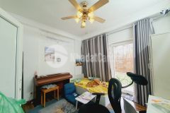 Bán nhà bạch mai 70m2mt 6.5m. ngõ thông 15m oto 6.1 tỷ