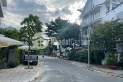 Biệt thự góc 2 mặt tiền đường út trà ôn khu dân cư gia hòa dt 240m đúc 3 lầu