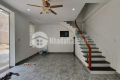 Cực hiếm hàng xóm five star, 40m, 5 tầng, phân lô ô tô tránh, ở cực sướng, giá 4,65 tỷ.