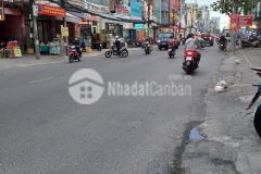 Cần bán nhà mặt tiền kinh doanh phố đinh tiên hoàng, giá chỉ 5,3 tỳ