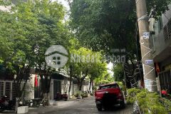 Bán nhà mặt tiền sơn trà 6,4 tỷ gần công viên, trường học, cách sông hàn vài bước chân