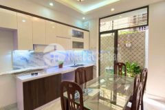 Bán nhà trần xuân soạn,q7 tặng full nội thất, dt 50m2, nhỉnh 4 tỷ