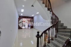 Siêu phẩm phân lô oto ngõ thông cầu giấy 85m2 mt5m 5t thang máy giá 16 tỷ.