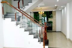 7,4 tỷ nhà vip hxh 9m shr huỳnh tấn phát q7 3 lấu 4pn 4.5m x 13.5m.