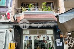 Bán căn nhà trung tâm q1 hxh chỉ 200trm2 lh 0899 991 567 hướng