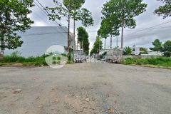 Bán nền gốc nông thổ sản 5x24 đường số 9 kế vũ linh giá 3.7 tỷ. lh 0837777411 gặp mr tín