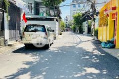 Hxh gần tới nhà gần ngã 4 quang trung phạm văn chiêu cách mặt tiền chỉ 100m.