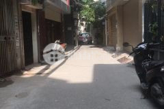 Bán nhà đẹp phố lê thanh nghị 40m2 5 tầng 4m mặt tiền taxi đỗ cửa 30m ra mặt phố.