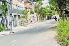 Bán gấp nhà c4 200m2 quận 12 thạnh xuân 14 hẻm 2.5m giá 2.5 tỷ