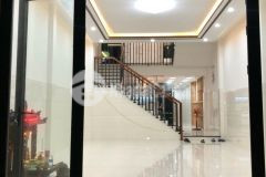 Bán nhà tiểu la ô tô đổ cửa diện tích 130m2 giá 37 triệum2.